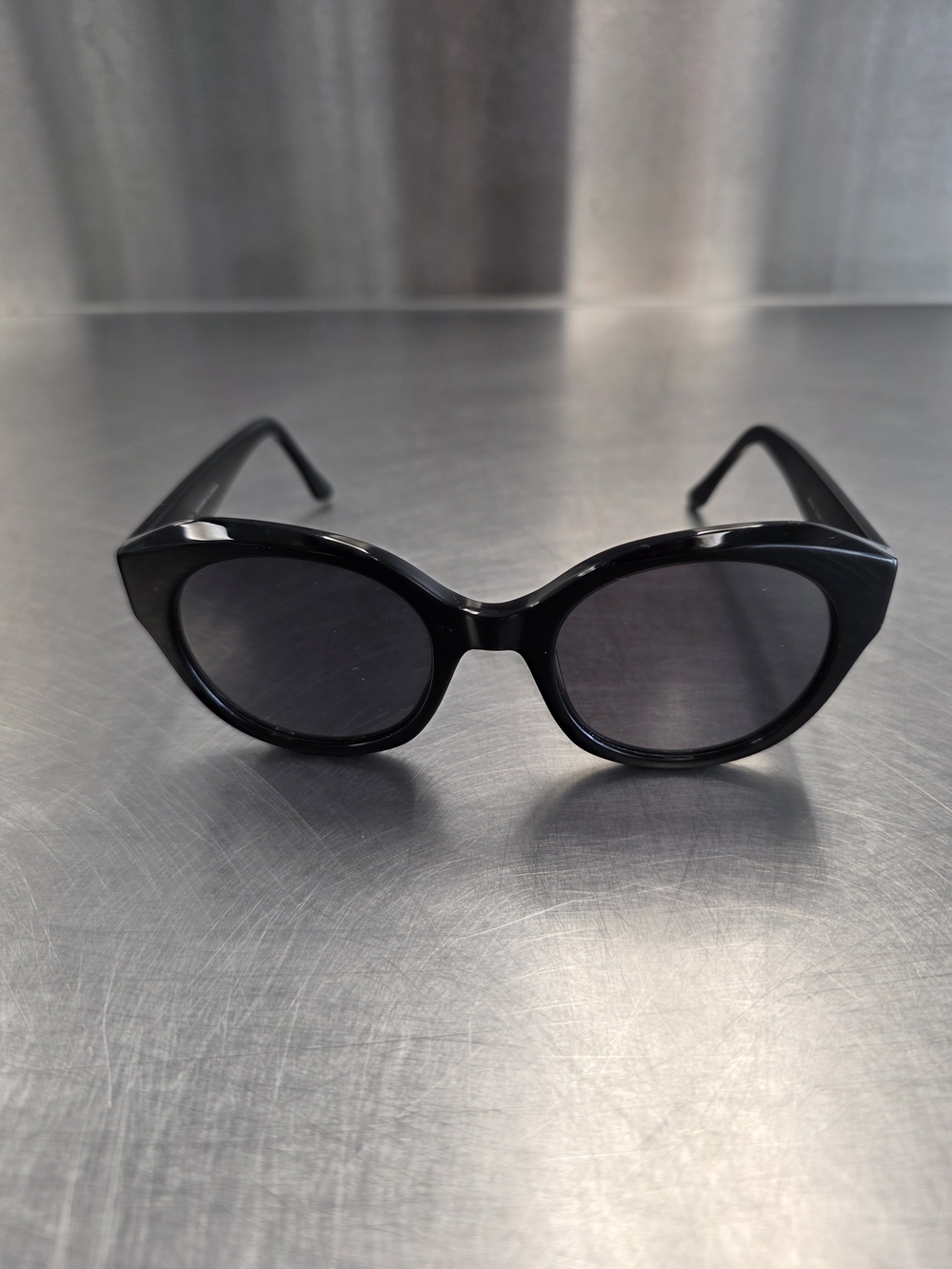 Black Round Frame Women’s Sunglasses